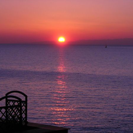 Romantic Sea View Flat In Genova Exterior photo