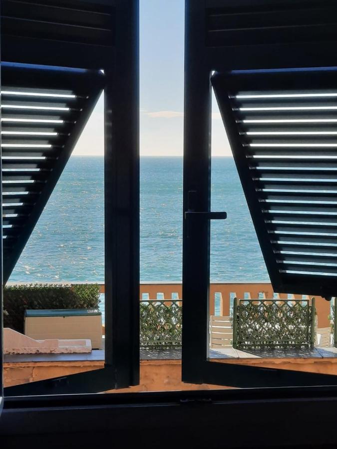 Romantic Sea View Flat In Genova Exterior photo